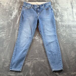 Curve Appeal Women's Jeans Size 10/30 Mid Rise Light Wash